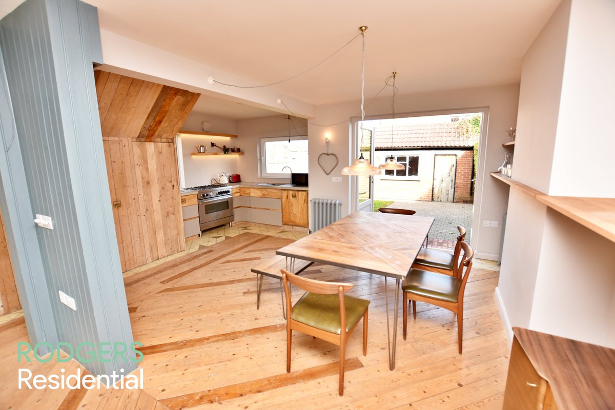 RodResidential's tweet photo. The Scandi vibes are real in this Stranmillis corker 🔥
Check it out >>> https://t.co/lTLf50EBAC https://t.co/OdOgOA9QUi