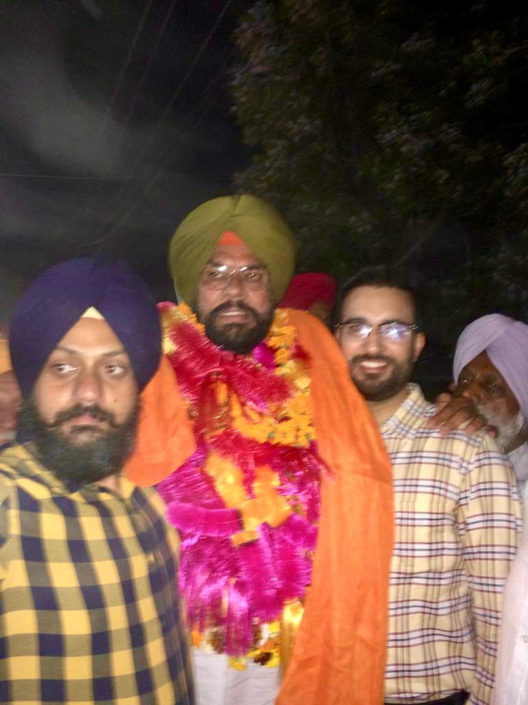PSVOAofficial's tweet photo. @VOPunjab Today Dr Tajinder Singh and Dr Sukhraj Bal met hon' minister AH Sh. Kuldeep Singh Dhaliwal and congratulated him Minister sahb showed positive response and assured of taking dept to new heights. Hoping for a better future of AHD. https://t.co/Irk6tCJx1o