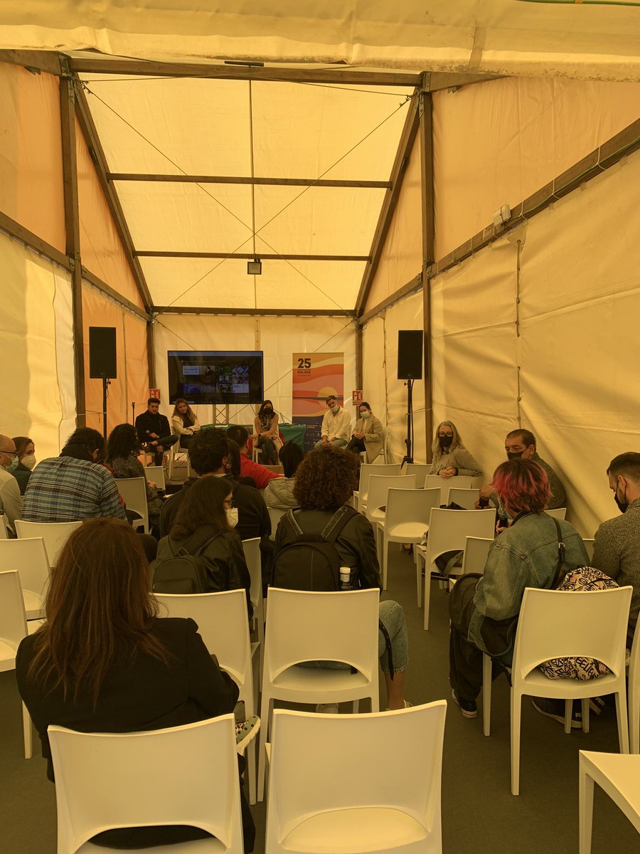 Hoy <a href="/gitanos_org_MAL/">FSG Málaga</a> en el Espacio Solidario del 25 <a href="/festivalmalaga/">Festival de Málaga</a> con nuestra Campaña “El reto de Mañana”<a href="/gitanos_org/">F.SecretariadoGitano</a> seguida por las interesantes experiencias de Elisabeth Marín,Isai Collado,Victor Perez y Rocio Soto,dinamizado por Jenifer Amador,5 jóvenes gitan@s referentes👏