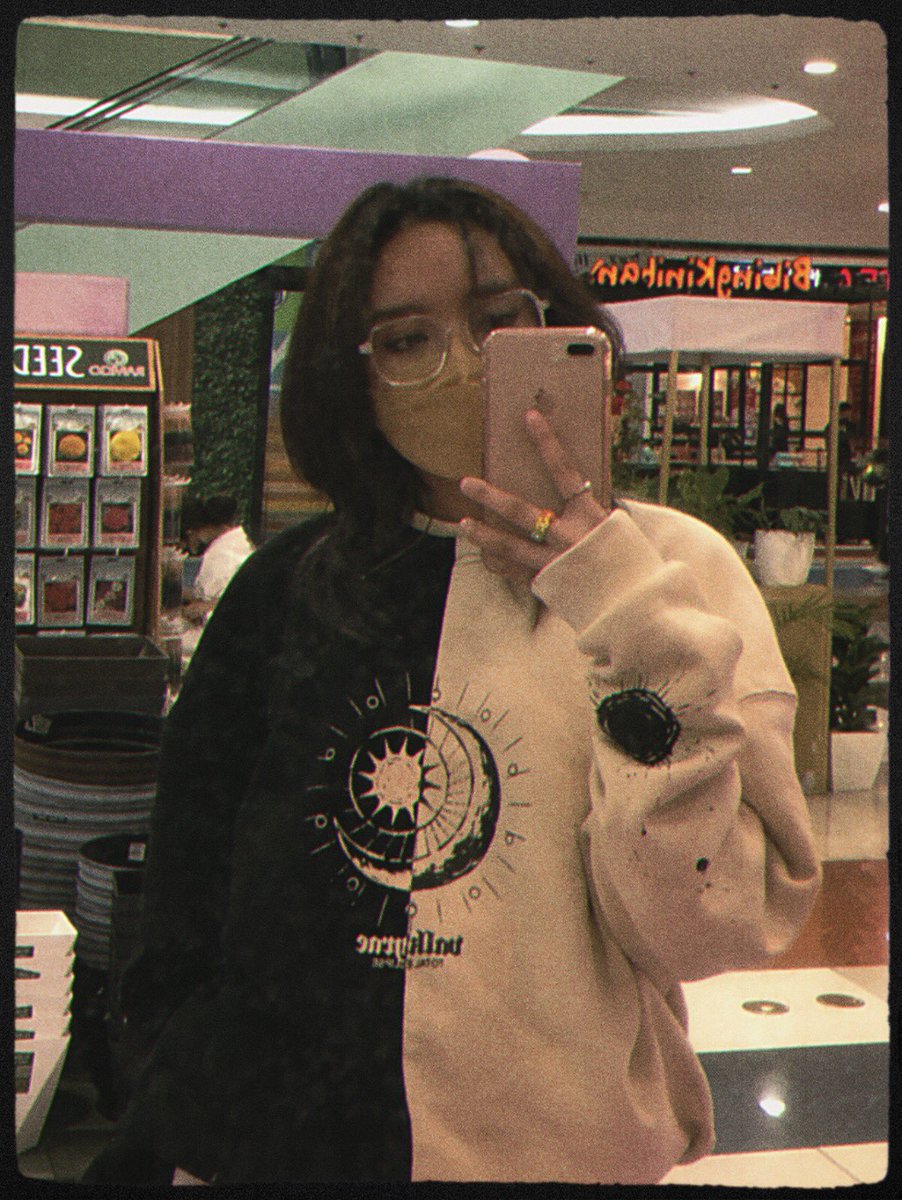 scuffed valkyrae merch pics :D 11/10 im in love!!