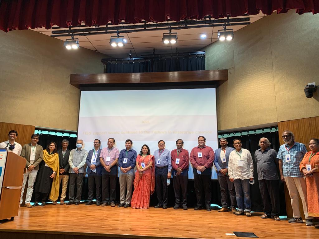 BIRAC_2012's tweet photo. A big congratulations to all the #Sparsh fellows on completion of Sparsh fellowship. The sparsh centres for #socialinnovation to be scaled from 14 to 30 # - MD BIRAC.

@DBTIndia @rajesh_gokhale https://t.co/wCC5FC1Il6