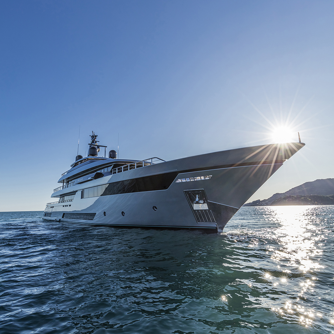 RivaYacht's tweet photo. Riva 50Metri: the first wonder of the sea.
-
#ferrettigroup #keepbuildingdreams #proudtobeitalian🇮🇹 #Italy #madeinitaly
https://t.co/O4hC5nUODT https://t.co/HxwoByBgOy