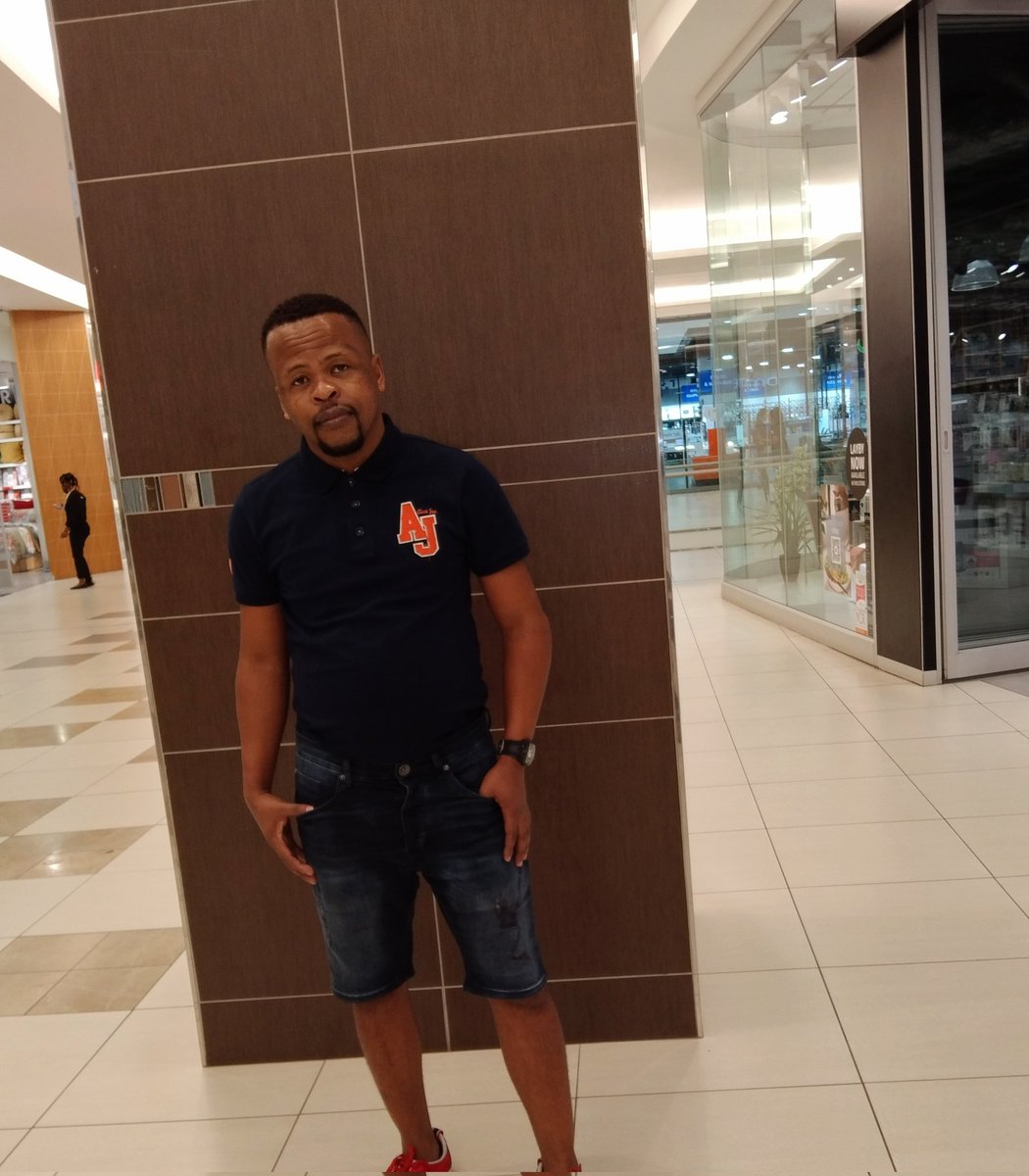 Rosebank Mall.