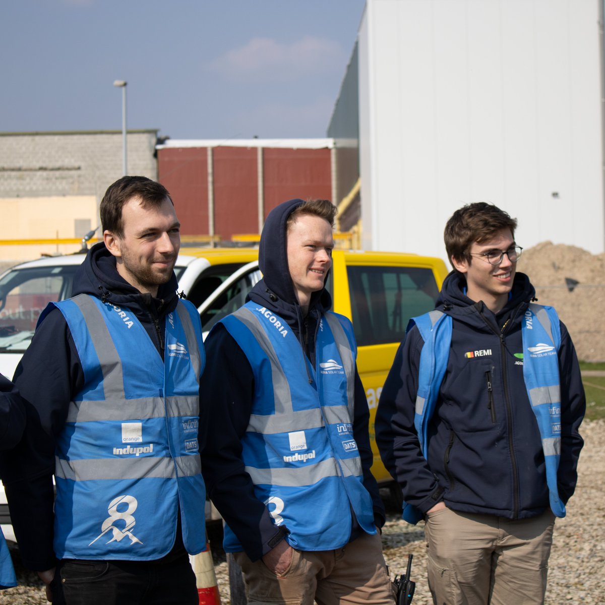 solarteam_be's tweet photo. Last weekend, the team simulated a race. The focus was on practising driving in a convoy, communication within the team, the different procedures needed during a race, and so on. This way, we are better prepared for our next challenge ๐โ๏ธ๐๏ธ
#punch2 #solarteam #solarracing #STEM https://t.co/8ZPFBQD189