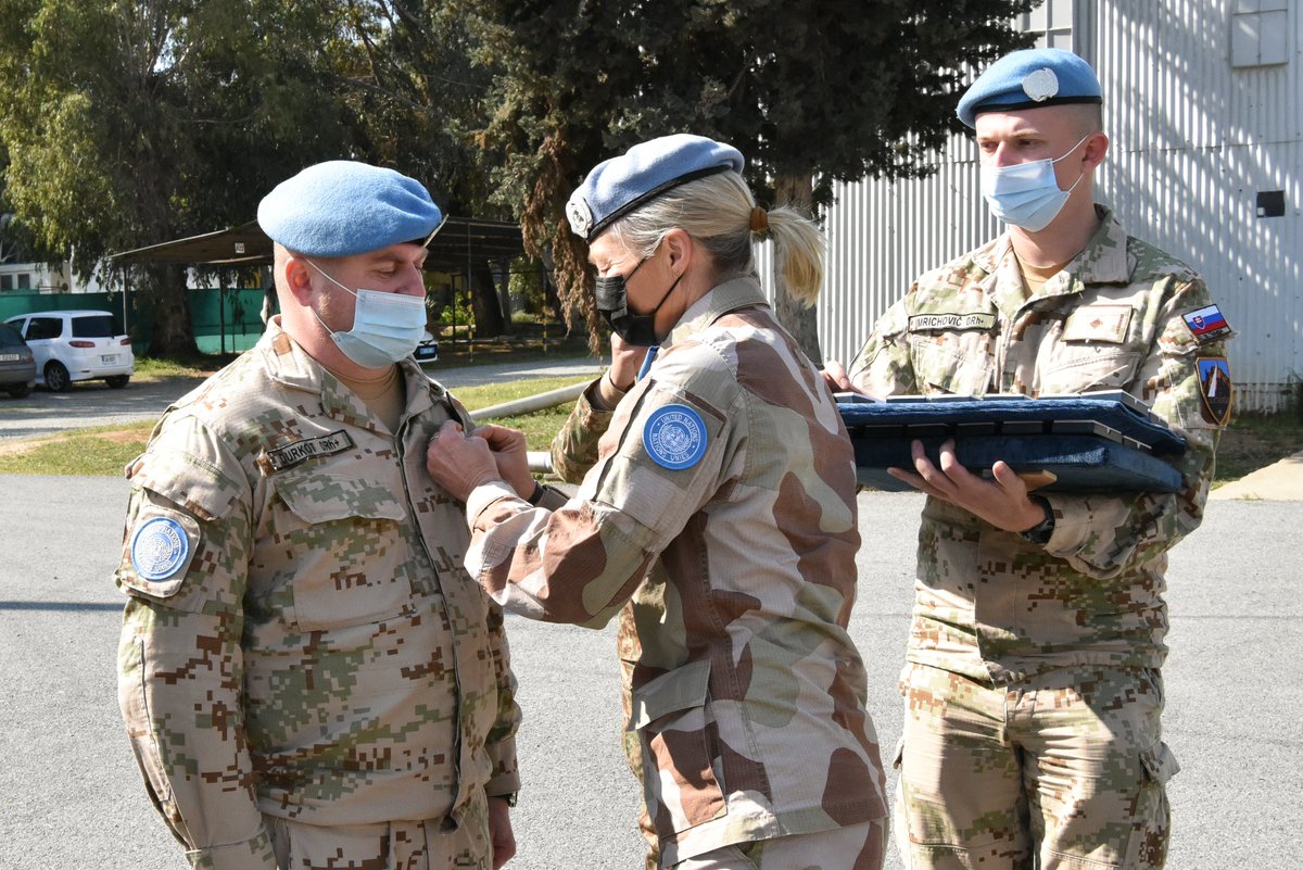 UN_CYPRUS's tweet photo. This morning, #UNFICYP Force Commander, Maj Gen @GjerdeIngrid, together with Sector 4 Commanding Officer Róbert Plávka and the Ambassador of Slovakia, Ján Škoda, awarded 🎖 to 112 #peacekeepers from #Slovakia 🇸🇰 for #serving4peace in #Cyprus. #A4P
📸 UNFICYP/Miloš Krinert https://t.co/sUODVRNGPZ