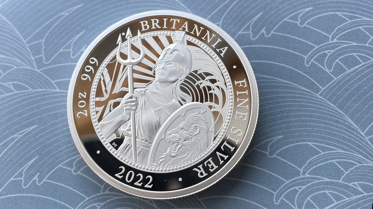 BritanniaCoinCo's tweet image. New #Britannias, finally in stock! 2022's shield and #trident reverse design by Dan Thorne looks even better in person 📸 2oz #SilverProof #Britannia, full range here 👉 bit.ly/3qmxJ9I #SilverCoins #ProofCoins