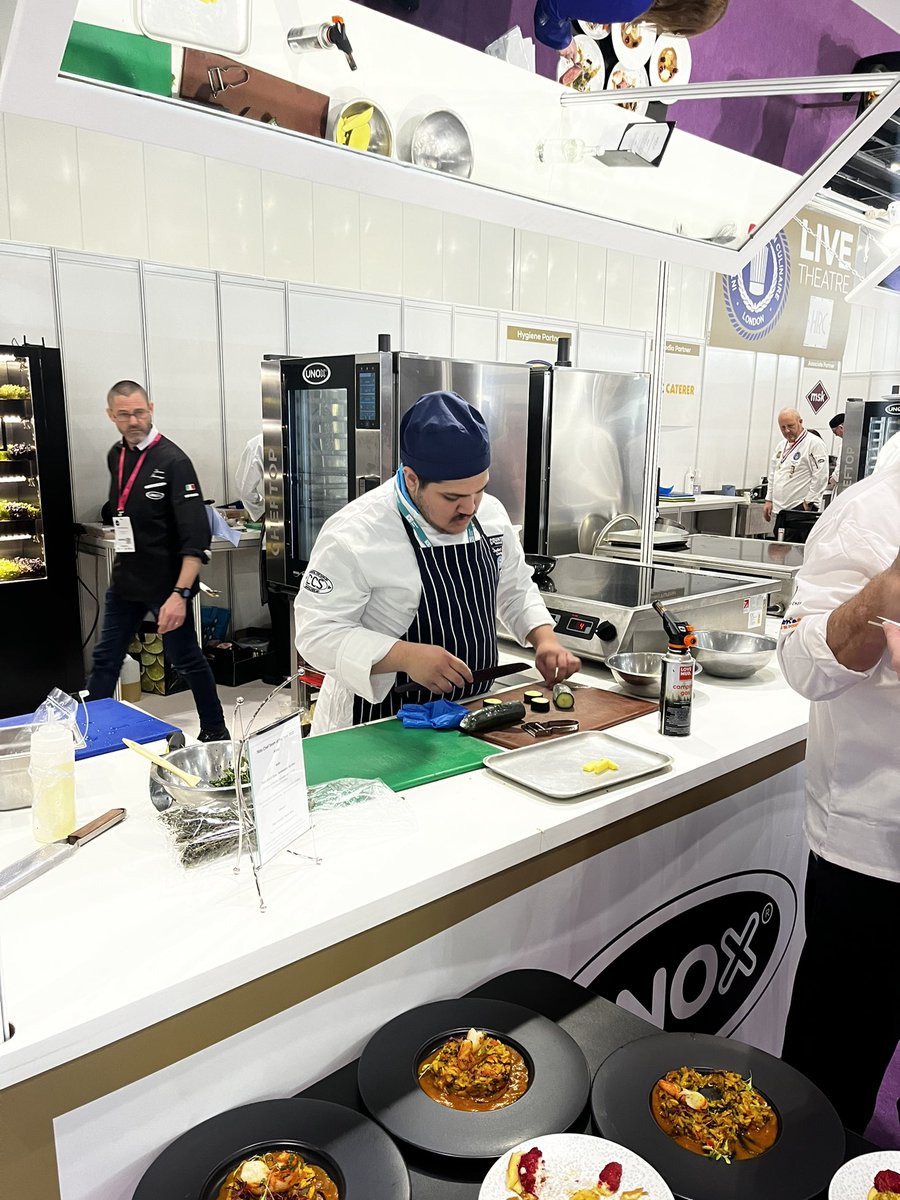 countryrangeuk's tweet photo. And we are off!! Good luck to all of the teams competing in todays Country Range Student Chef Final at the HRC show in London! #ambition #teamwork #youngchef #future #futureoffood @Craft_Guild #londonexcel https://t.co/1ok8HbRsVn