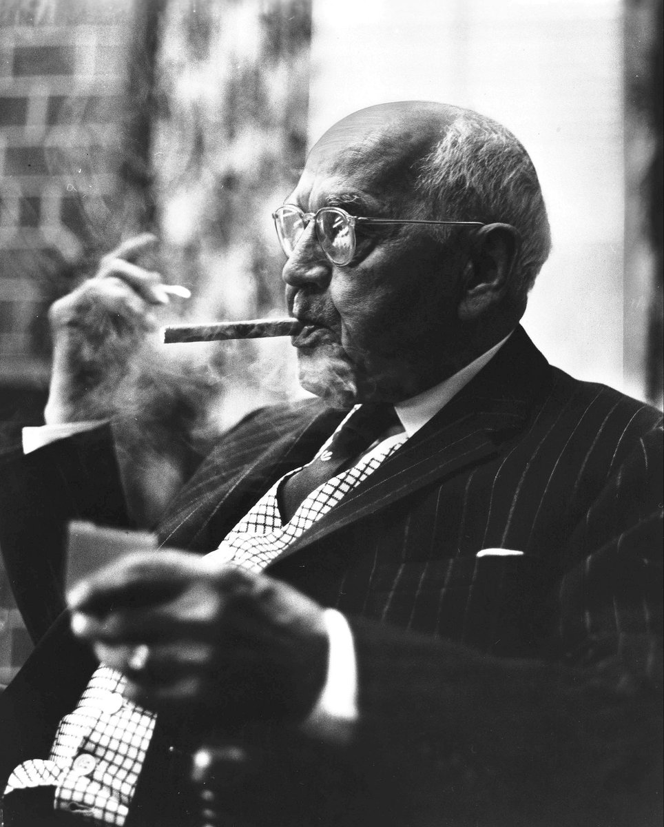 bball2banker's tweet photo. Today is the Birthday of a friend of @CentreC and many others across America &amp; the world.  Pappy Van Winkle, Centre class of 1892.  The finest bourbon in the world. https://t.co/DvYqmp3ebU