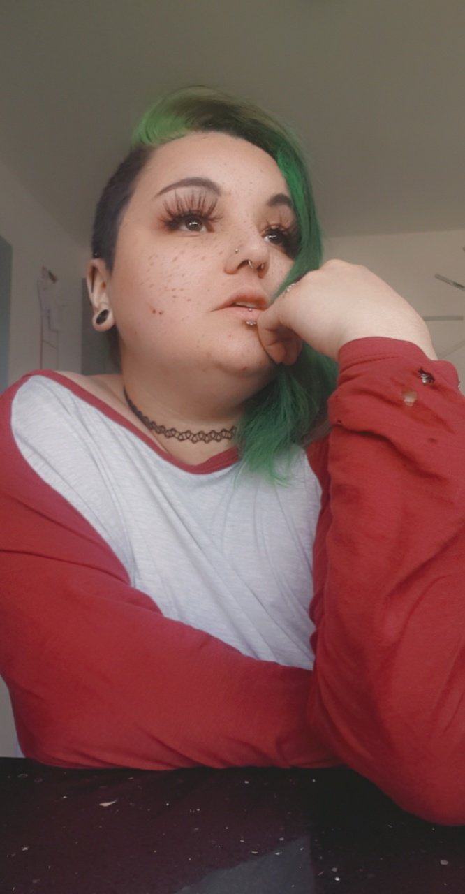 Skylar (SkylarBlueModel) / Twitter