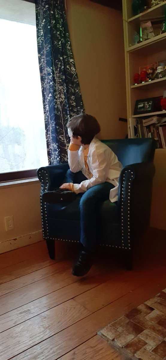 FWThum's tweet photo. Career day! Apollo deep in thought about ants and salmaders. #futureentomologist #futureherpetologist https://t.co/UF7pXa8WZx