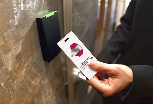 OMSecurityLtd's tweet photo. Tailgaters aren't just drivers...they can also be people following in behind employees' passes as they swipe into offices.

Avoid this with #staticsecurity guarding solutions instead of expensive #smartsecurity. 

Call 0844 774 8161 or email info@omsecurity.co.uk for more info https://t.co/MHV0g5GUhn