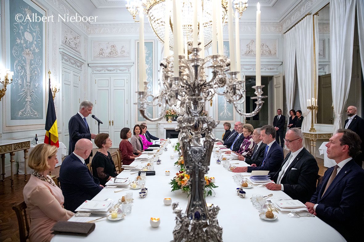 Royaleurope's tweet photo. State visit Austria to Belgium
#Belgium #belgiumroyals #queenmathilde #kingfilip #koning #koningin https://t.co/rUGB4JL3YL