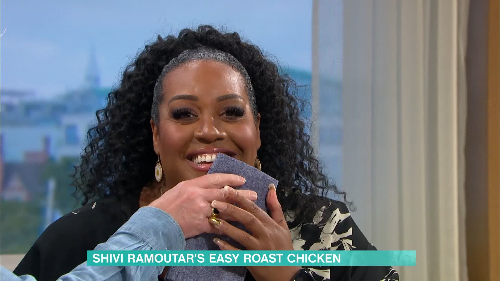 This Morning on Twitter "True friends clean grease off your chin 🥰