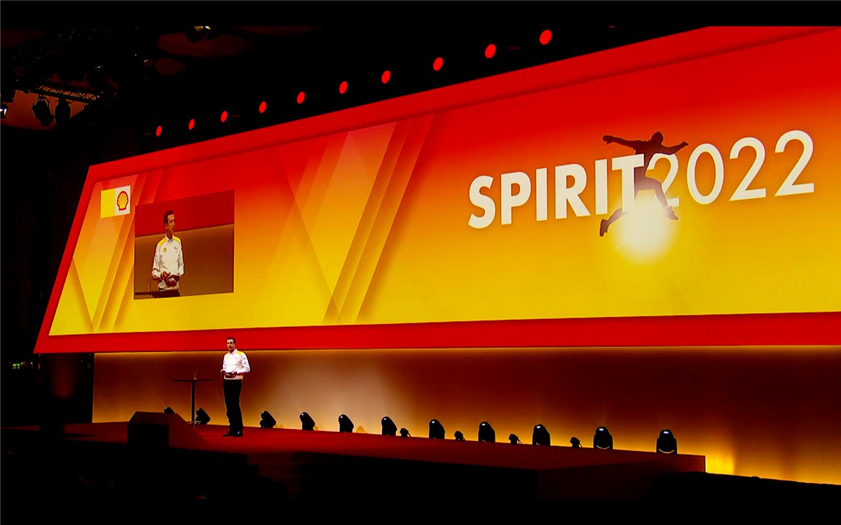 beefteagroup's tweet photo. LIVE IS BACK:
Jetzt beginnt die SHELL-Jahresauftaktveranstaltung als Hybridevent mit 500 Teilnehmern vor Ort und weiteren 200 zugeschalteten virtuellen Zuschauern.
#hybridevent #beefteagroup #beefteaatwork #digitalevent #digitalevents https://t.co/Nr00SywTnc