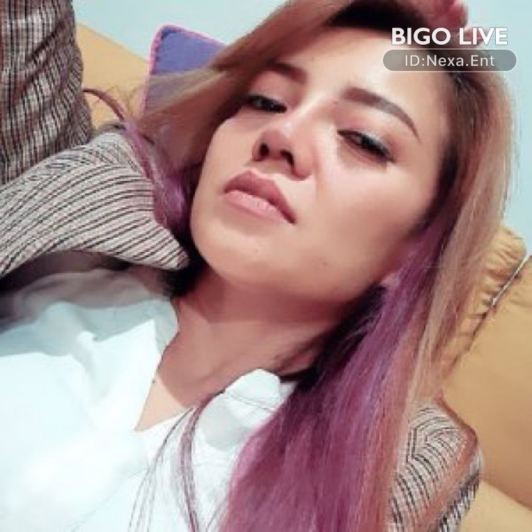 Come and see santai yaaa streaming live on #BIGOLIVE and make new friends! 
slink.bigovideo.tv/mSQj5D