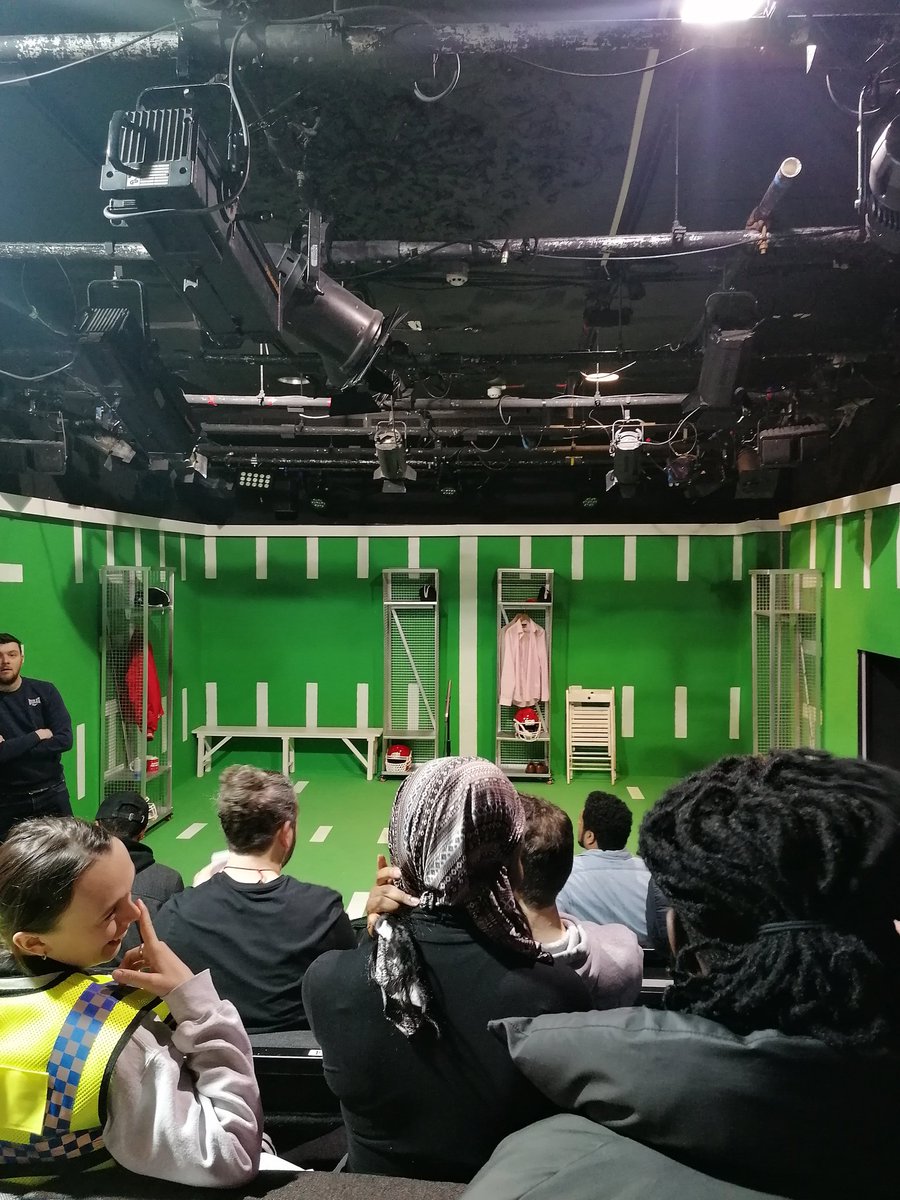 LuceJuiceLuce's tweet photo. Had the most glorious few weeks sharing our play 'Skin in the Game' for @theatre503 Moreno #RapidWriteResponse. Big love and thanks to Director extraordinaire @RebekaDio and acting talents @Maeve_new_world and Joel Elliott, plus many other fab people! Here's to many more...! ⚡⚡ https://t.co/fgTbSZksDP