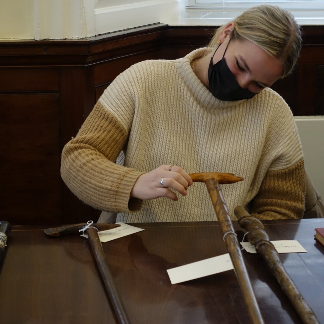 uNDLondon's tweet photo. This semester, students taking Hadas Elber-Aviram’s London in the Literature of the Fantastic course were some of the first to interact with the G.K. Chesterton Collection (@ChestertonND) at the Notre Dame London Global Gateway!

Read the full story here: https://t.co/Ku5UUtVTbj https://t.co/hFDSIfPsPV