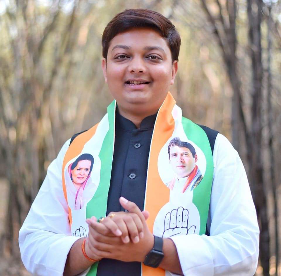 HarishkumarDe20's tweet photo. छत्तीसगढ़ युवा कांग्रेस (सोशल मीडिया) के पूर्व प्रदेश संयोजक व रायपुर संभाग के दमदार प्रभारी बड़े भैया श्री आरिश अनवर जी को छत्तीसगढ़ युवा कांग्रेस (सोशल मीडिया) का प्रदेश कन्वेनर बनाये जाने पर हार्दिक बधाई एवं शुभकामनाएं💐💐💐 @ArishAnwarINC https://t.co/qP0aqy2jqH