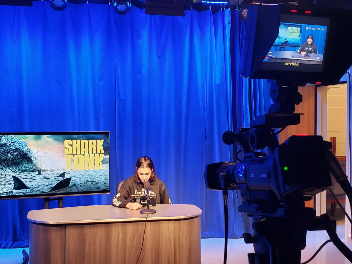 UxbHSPrincipal's tweet photo. What school can be: #STEAMforLife class with Ms. Goldenberg & @ELA2TISJess pitching inventions via Shark Tank style videos! (And yes, this is ironic given MCAS happening elsewhere). @UHSspartancafe @Jenramsdell #spartanpride https://t.co/3k75Xgnozn