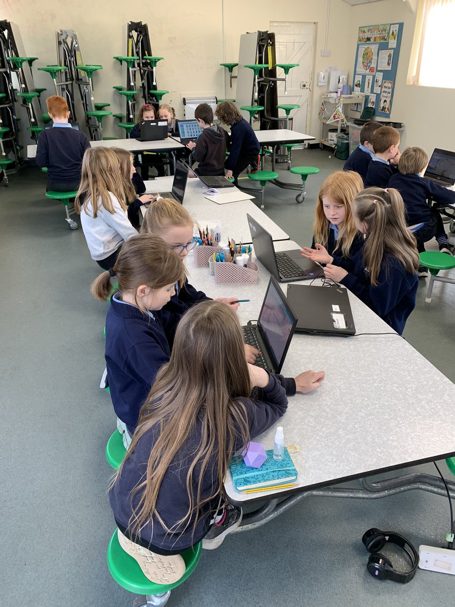 hook_morlo's tweet photo. Our current  @valueseducation value is Caring. Dosbarth Morlo have used @just2easy_com #J2Code to create animations to show the different ways we can be caring - da iawn pawb 💻
@SchoolsPembs https://t.co/iDTyqqIJvr