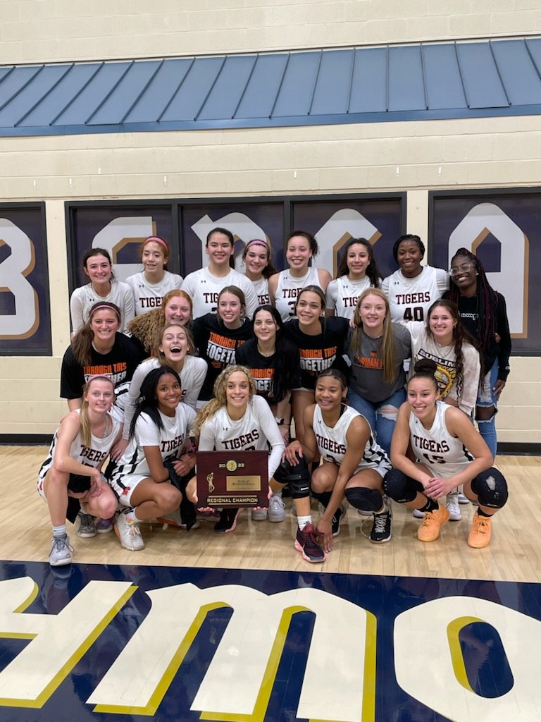 Grateful for the journey!🙏The bus rides🚍, the Burb rides🤢, locker room dancing💃and karaoke🎤 to Tough L's and Thrilling Dubs. THANK YOU <a href="/NHSWBB/">Norman High Girls Basketball</a> for helping me grow and providing us with so much joy! Great TEAMS have great TEAMMATES!!

#ALLIN #FAMILY #FightOn 
<a href="/NHS_AthDept/">NHS ATHLETIC DEPT.</a>