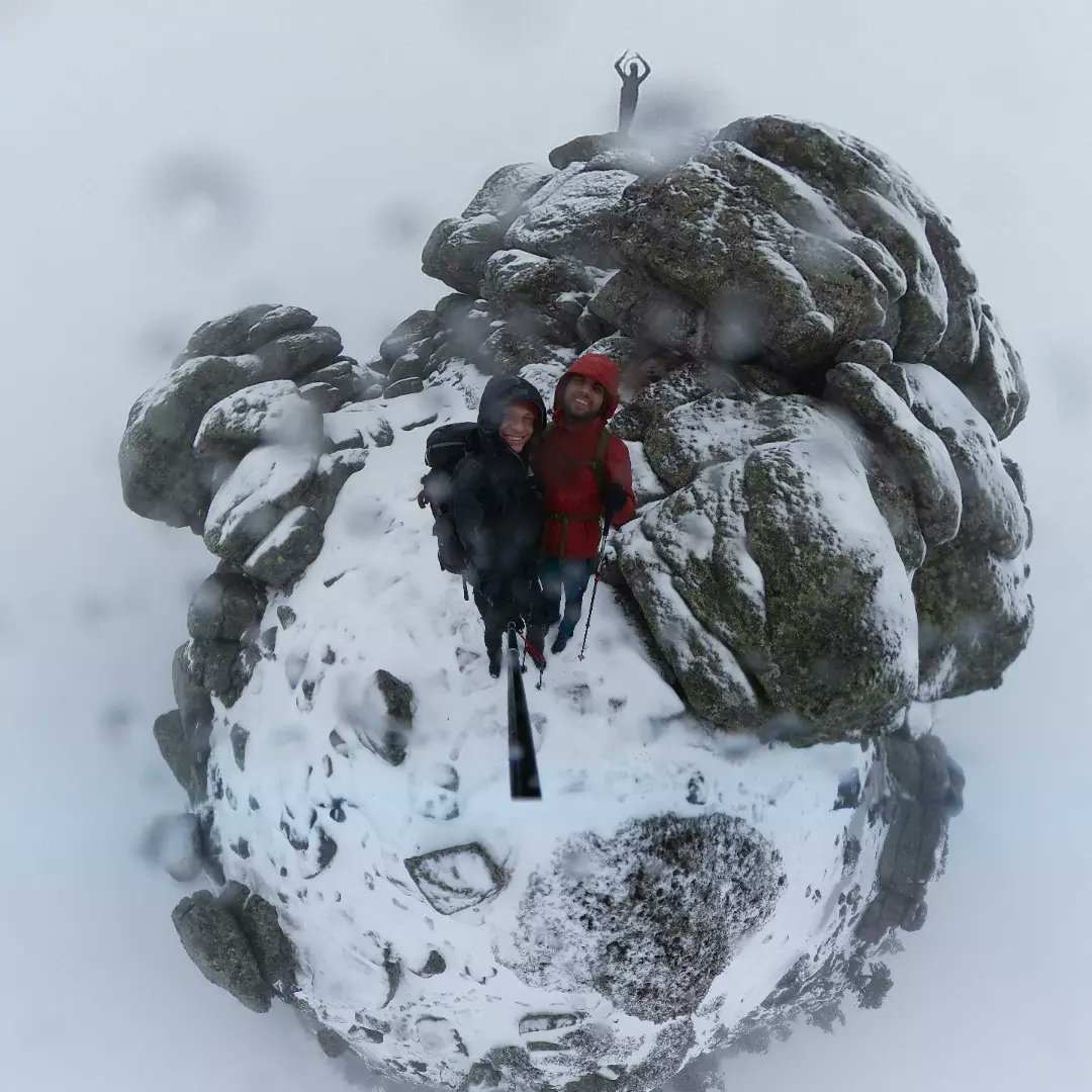 Akampando's tweet photo. Sierra de Guadarrama 
Condiciones Invierno - 50cm de nieve
Ruta: pto. Navacerrada - Cercedilla
Distancia: 15 km
Tiempo: 5 horas 

#sierradeguadarrama
#navacerrada
#cercedilla
#trekking 
#senderismo https://t.co/l45u92WZdI