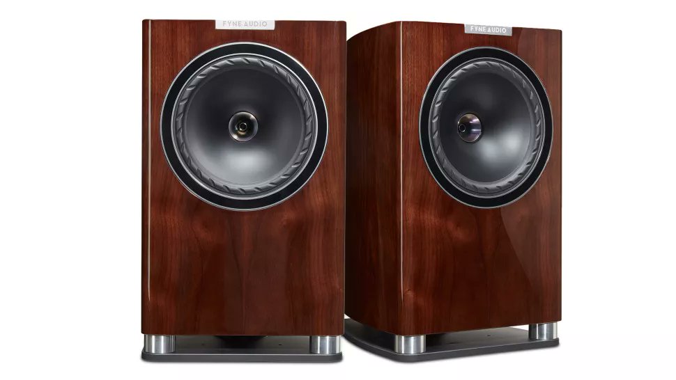 FyneAudio's tweet photo. "They [F701] sound big, bold and enthusiastic in a way that eludes much of the high-end competition." - What Hifi 
#F701 #fyneaudio #madeinuk #Scotland 

https://t.co/Foo9otpnud https://t.co/noaoQy0PD0
