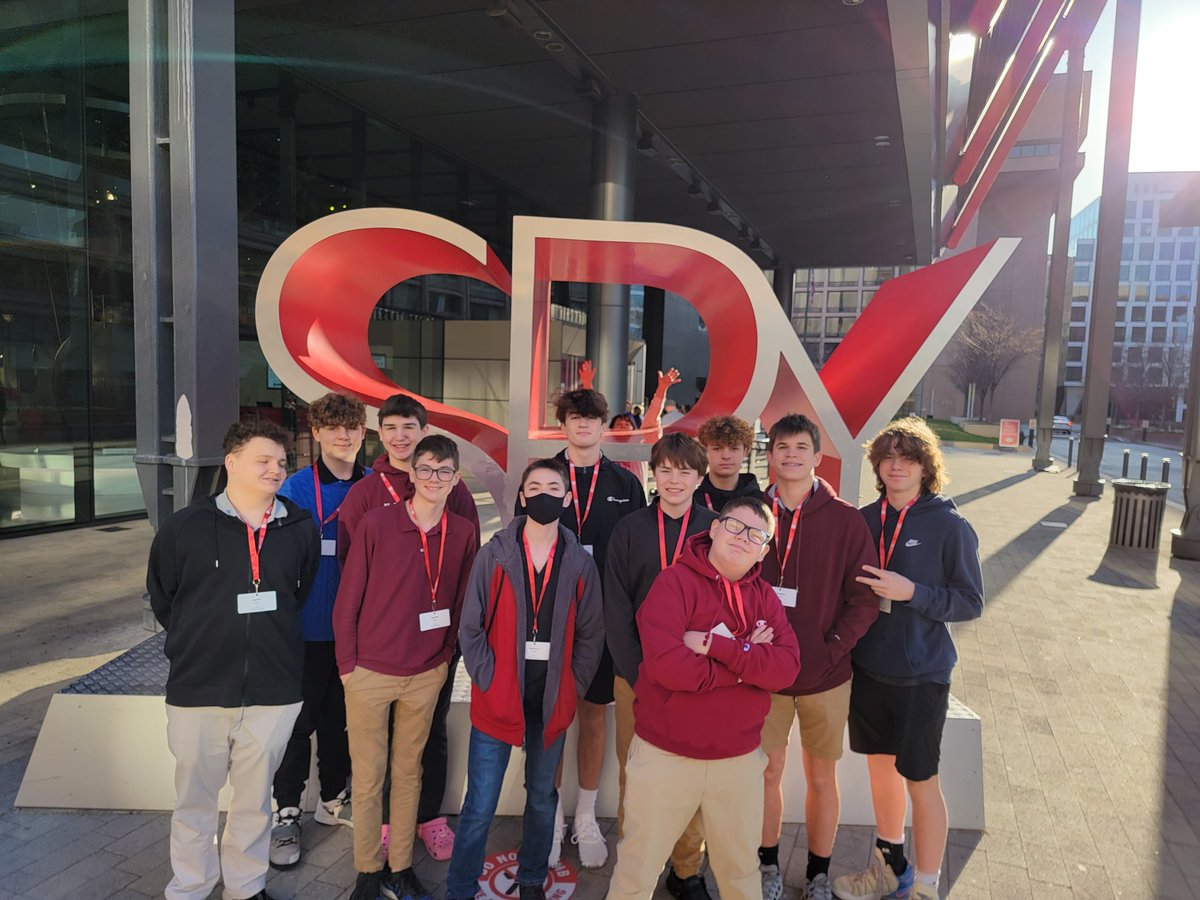 dclarkncs's tweet photo. Clark group ready to take on a new identity in the Spy Museum! @Newark_Schools @LibertyJaguars #ncsdc22 https://t.co/jgNO9goQqv