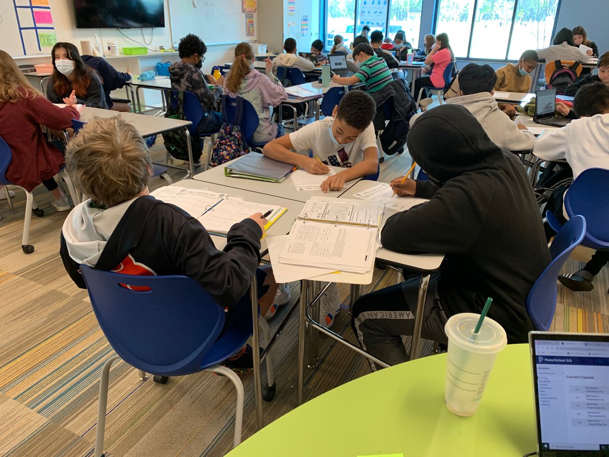 MichaleneLee's tweet photo. Math 6 working hard on our Q3 knowledge capturers! 💪🏻 I love having students look back over their notes and summarize their learning on one page that they can reference throughout the rest of the year! https://t.co/a244F1d2Ni