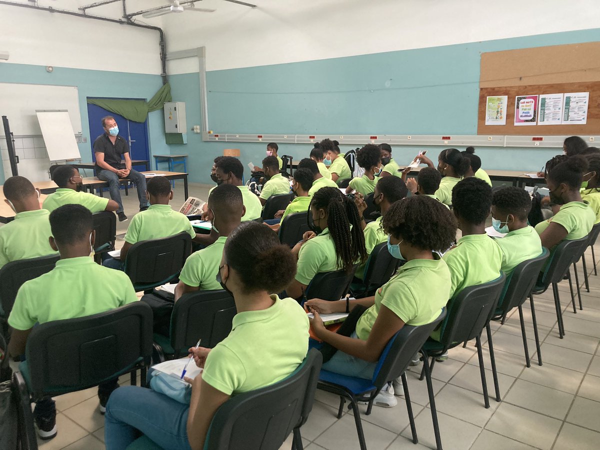 Dans le cadre de la #SPME2022, nous accueillons M Lamy, journaliste de <a href="/FAMartinique/">France-Antilles Mqe</a> et parrain de notre projet escape game chlordécone à #CR3