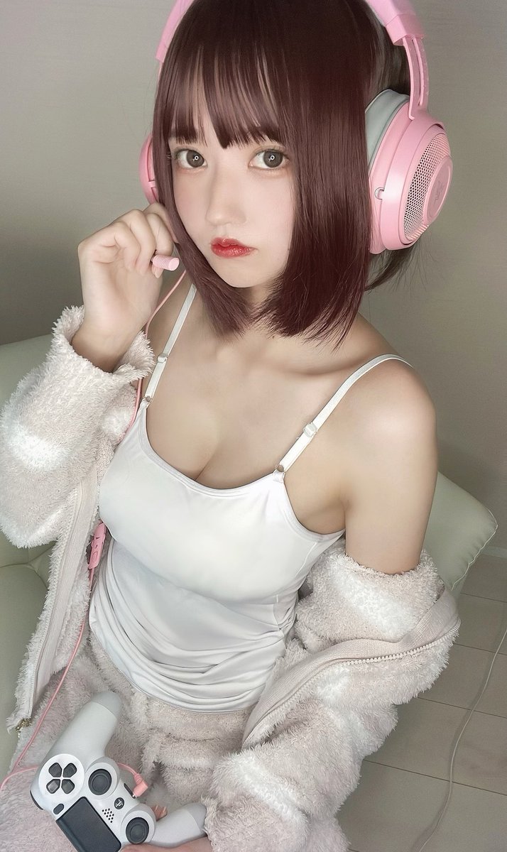 原神のコスプレするために
原神のゲームして推し探してる🎮🤍 https://t.co/VeB5A0HnDW