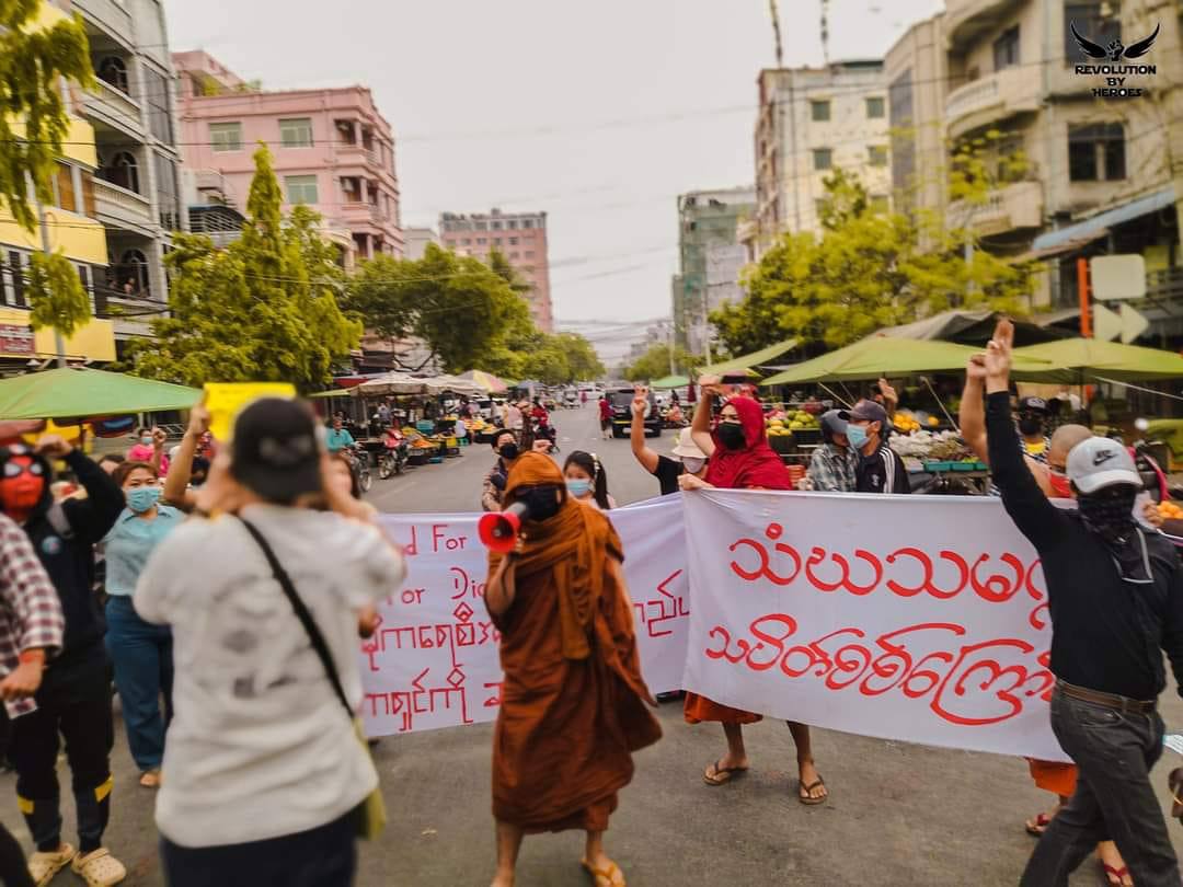 Monks &amp; activists of Mandalay staged a protest against Genocidal Dictatorship &amp; ASEAN special envoy visit to Myanmar to meet coup leader MAL. #ASEAN_StopLegalizingJunta  #ASEAN_StandForDemocracy #2022Mar22Coup #WhatsHappeningInMyanmar