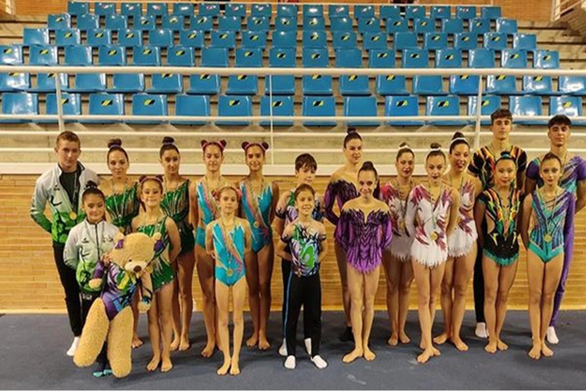 anaisabel_jc's tweet photo. Muchas felicidades al club @al_kalat que ha logrado unos magníficos resultados en el primer Campeonato de Andalucía de la temporada que se ha celebrado en Alcalá la Real, han demostrado el gran nivel de la gimnasia en nuestra ciudad.

¡Enhorabuena!
 https://t.co/oiiejaKavt https://t.co/gGOzL7gaCd