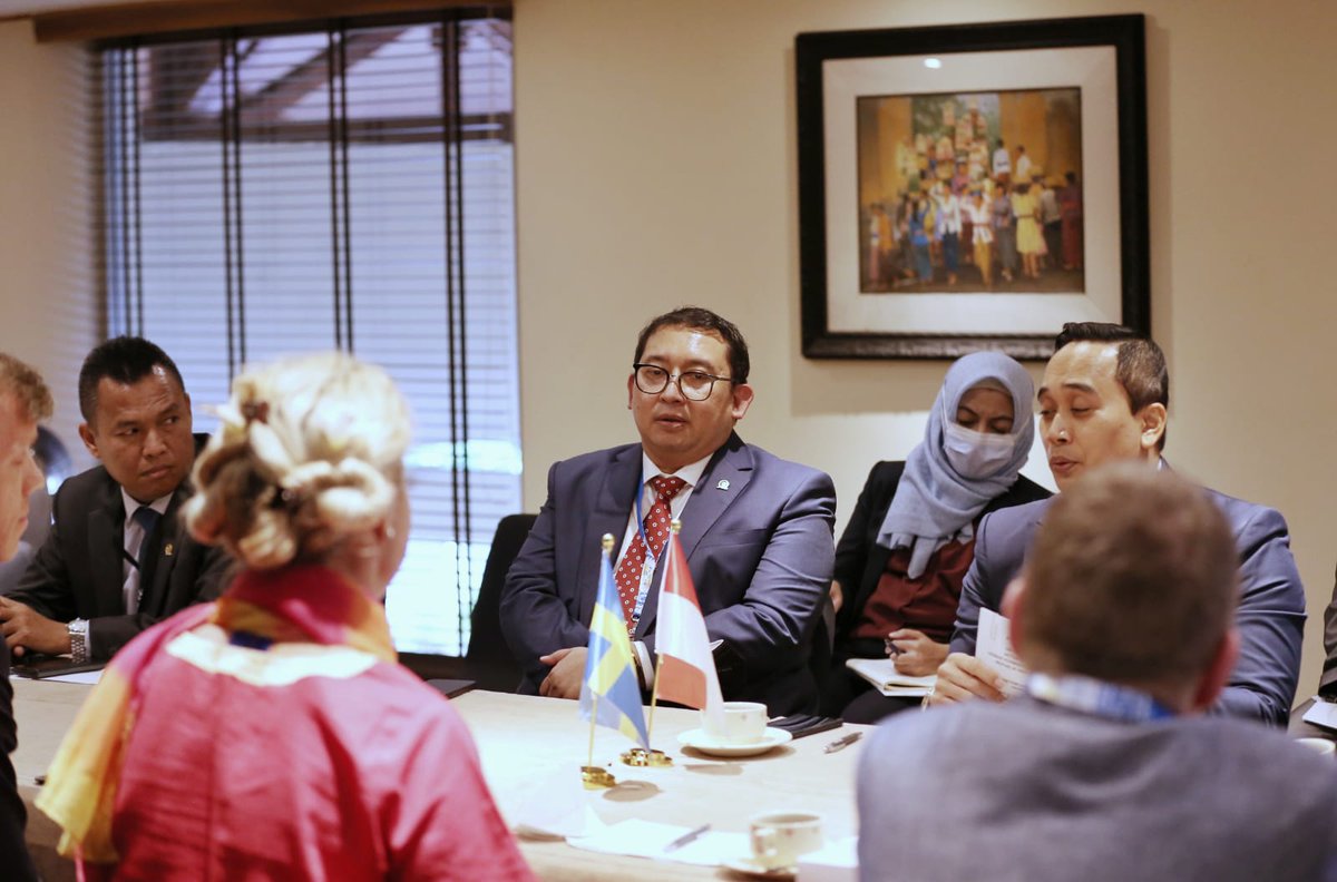 fadlizon's tweet photo. Bersama Watua BKSAP DPR RI P @PutuSupadma , P Hasbi Anshory, n P Primus Yustisio menerima bilateral meeting MP Swedia HE. Ms. Cecilia Widegren, Mr. Dag Larsson, Mr. Johan Hultberg, Mr. Mattias Karlssom, Mr. Bjorn Sonden, Mr. Ralph Hermansson. @bksapdpr @DPR_RI https://t.co/hyUuvoUScP