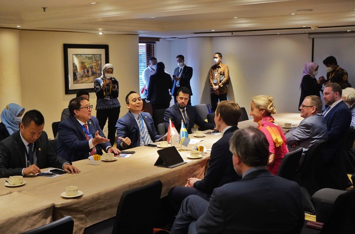 fadlizon's tweet photo. Bersama Watua BKSAP DPR RI P @PutuSupadma , P Hasbi Anshory, n P Primus Yustisio menerima bilateral meeting MP Swedia HE. Ms. Cecilia Widegren, Mr. Dag Larsson, Mr. Johan Hultberg, Mr. Mattias Karlssom, Mr. Bjorn Sonden, Mr. Ralph Hermansson. @bksapdpr @DPR_RI https://t.co/hyUuvoUScP
