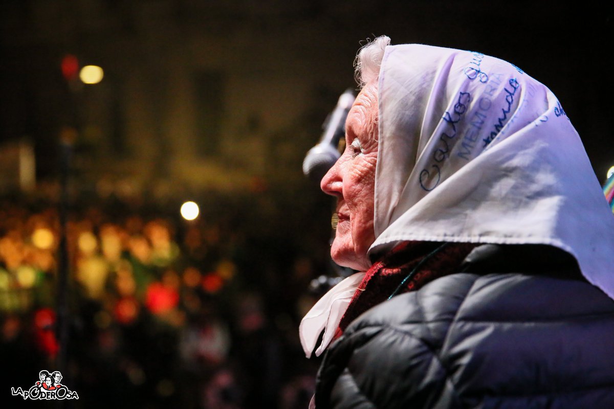 gargantapodero's tweet photo. A la que nos marca el camino hacia adelante cuando el mundo tira para atrás; a la que pone corazón y vida en cada causa, a la madre de todas las luchas, nuestra sagrada viejita: ¡feliz cumple, Norita! https://t.co/ER8x4jBgn6
