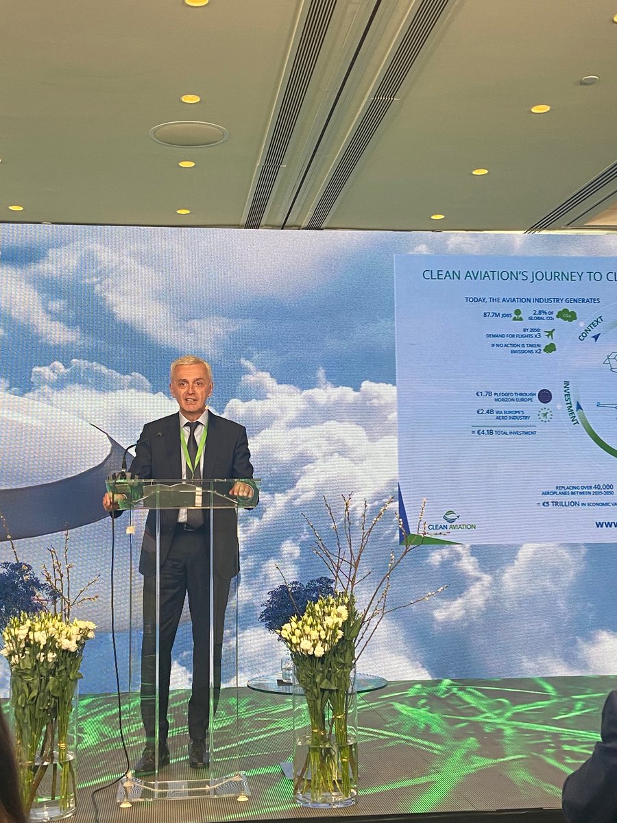 "In <a href="/clean_aviation/">Clean Aviation</a>, we are convinced that #collaboration and #partnership across borders is the only way to achieve our objective of #ClimateNeutrality by 2050." 🇪🇺✈️

Our event takes off with our Executive Director Axel Krein! Join the conversation: #CAForum2022