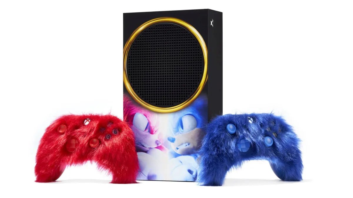 Wario64's tweet photo. Xbox reveals custom Sonic Xbox controllers and Series S that are available in a giveaway contest https://t.co/3zoCFTT75v https://t.co/BxP9o8UVUX