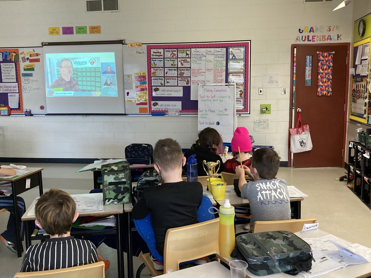aulenback13's tweet photo. Grade 3/4 A are enjoying our virtual field trip on the Great Canadian Farm Tour #gcft22contest @bbmon7  Fast Fact: We are usually the first person to actually touch the eggs. https://t.co/mUofkBlykX