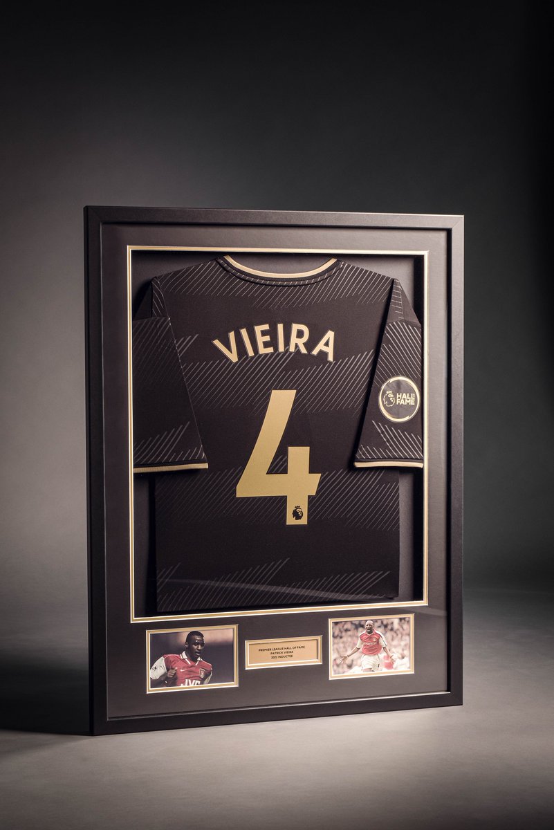 Arsenal's tweet image. 💪 Captain
❤️ Legend
🏆 Invincible

Take your place among the gallery of greats, @OfficialVieira 👏
