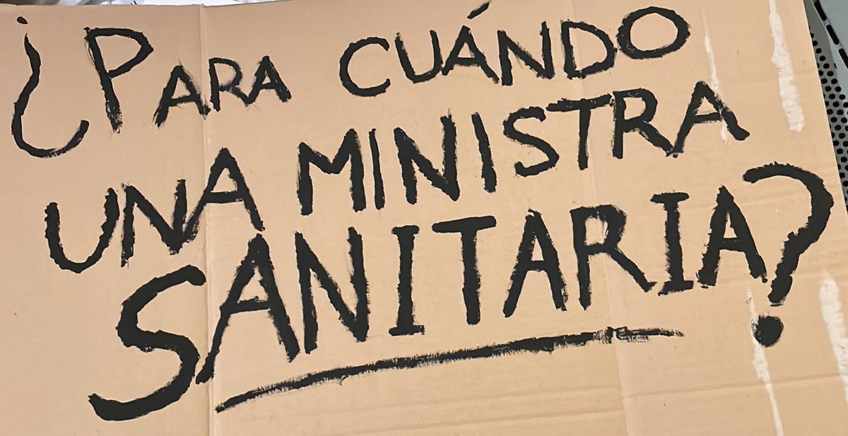 Asociaciontz's tweet photo. Tic-tac, tic-tac, tic-tac…

🔴 Mañana 23 de marzo a las 12:30, en la puerta del Sol, Madrid.

Las futuras enfermeras especialistas vamos a pedir lo que es nuestro. https://t.co/37h1N0jfo4