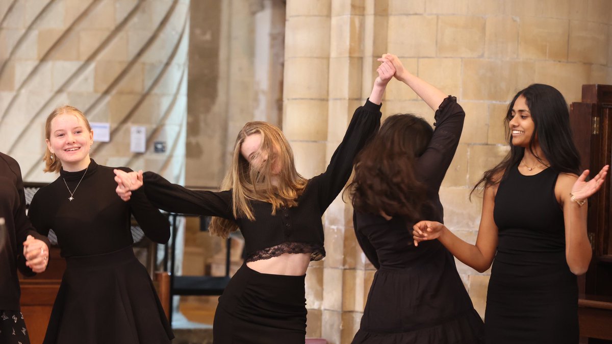 ForestSchMusic's tweet photo. Last Friday we had a fantastic time performing and recording as part of our Forest Festival of Singing. Many diverse ensembles and a plethora of singers on show! Here are some clips (part 2) from the day! Video to be released soon! @ForestSchoolE17 https://t.co/aTa6zq50wl