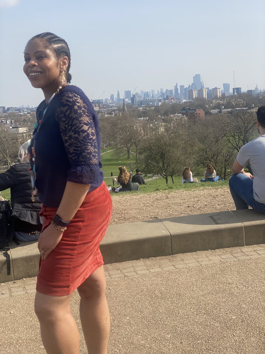 LizLegunsen's tweet photo. Lunchtime walk and impromptu photo shoot as per usual, sun is shining brightly and am loving every second of it, grateful🥰🥰🤗😘😘❤️❤️🌞🌻🌞🌞#primroseHill #springtime #photo #LizLegunsen #beautifulfromtheinsideout #YHVH #gratitude #stunner #fashionista #cornrow #stylish https://t.co/ptnddY2s6w