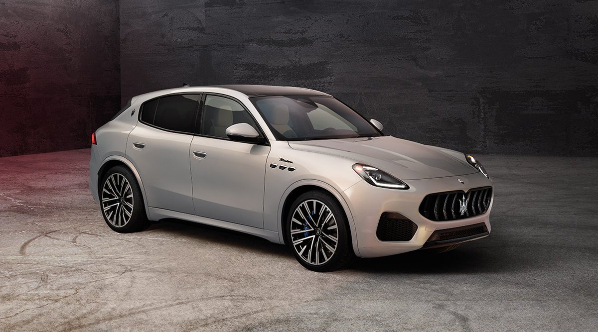 Maserati_HQ's tweet photo. Ciao, nice to finally meet you.​
I'm the all-new #MaseratiGrecale SUV.​
#EverydayExceptional

https://t.co/ZUNdEY5Jhb https://t.co/BvE4H77U0Q