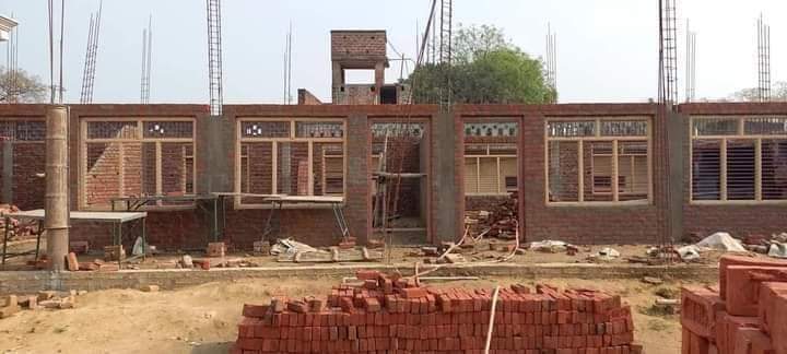 ZafarAimim1's tweet photo. बहुत अफसोस होता है उत्तर प्रदेश के मुसलमानों पर कम से कम गुड्डू जमाली साहब को तो जिता देते।#गुड्डू_जमाली_साहब_का_तहे_दिल_से_शुक्रिया
हिजाब मामले के खिलाफ एक जोरदार पहल। आजमगढ़ मोहल्ला रसूलपुर में मदरसे के अंदर लड़कियों का #intercollege की तामीर शुरू कर दी गई है, #Aimim https://t.co/6oVSvq9BnT