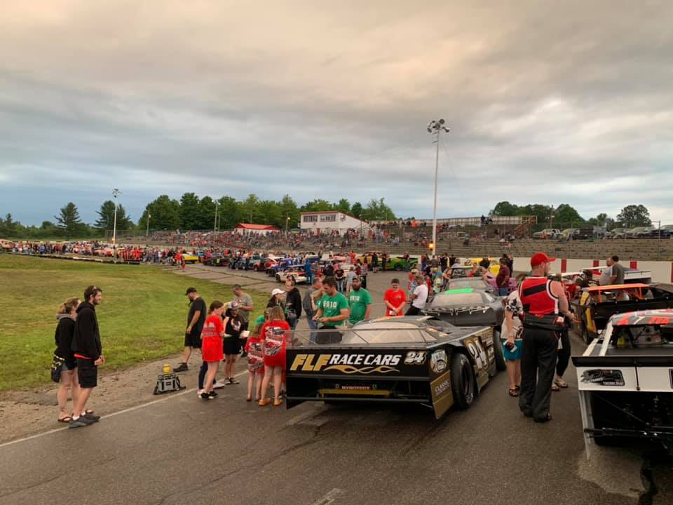 OnawaySpeedway's tweet photo. Moving to a new home in 2022, the 11th Running of the #Growler100 is Fri.-Sat.-8/5-6 at @OnawaySpeedway located 30 minutes SE of the @mackinacbridge in Onaway, MI

The #WedgeBodiedWarriors the Outlaw Super Late Models go 100 Laps for $10K-Win &amp; $1K-Start

https://t.co/0Ipqf5hVgq https://t.co/3df4BsSSJZ