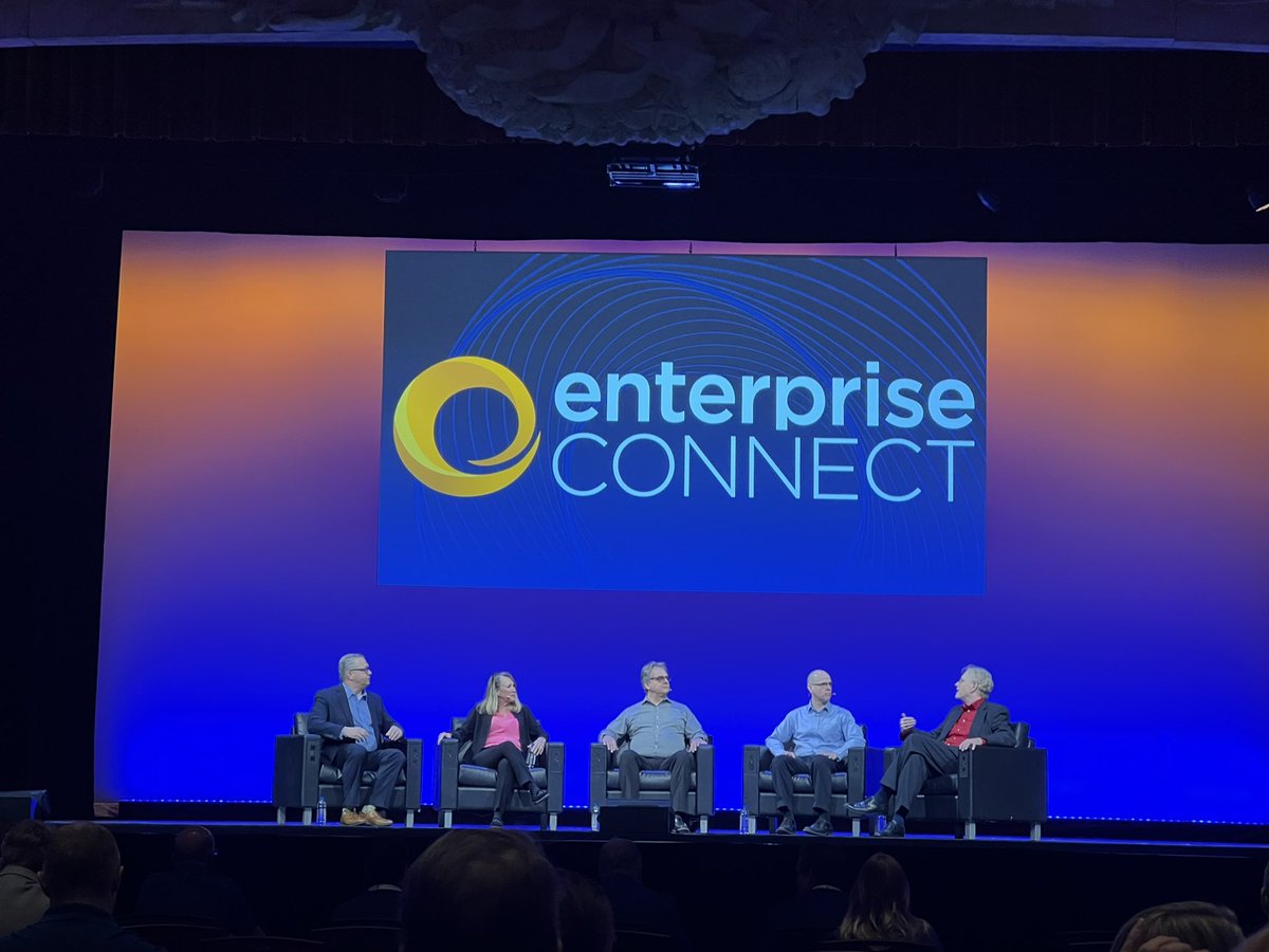 #EC22 - keynote to kick off day 2! Some interesting reflections from what we’ve learned and done as an industry as a response to the pandemic and the new growth of hybrid work. What reflection was most impactful for you? What takeaways will you take with you today?
