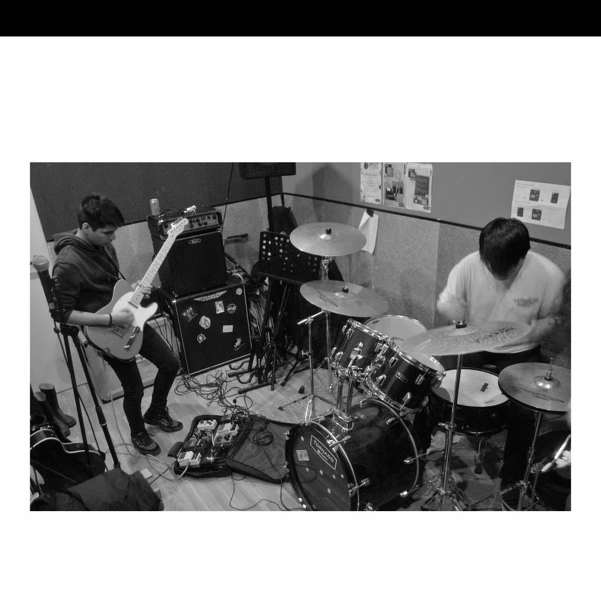 Maat_off's tweet photo. Esta semana estaremos tocando en la tercera fiesta de Smells Like Rock.

Os esperamos. 🤟🏼

📆 Sábado 26 de Marzo
📍Sala Butyklan, Travessera de les corts, 160
⏰ 20:00
🎫 Entrada 5€ online / 7€ taquilla 
Link Entradium en Bio https://t.co/7u3hm8iKm7