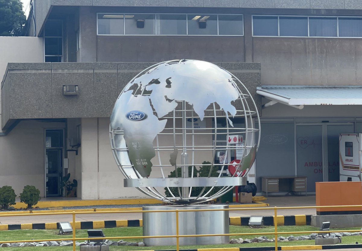 mtura712's tweet photo. Always wanted to visit @FordSouthAfrica Silverton Manufacturing plant!! the birth of #NextGenRanger and #NextGenEverest made that all possible!! #DippedInBlue https://t.co/IKrICeOOiy