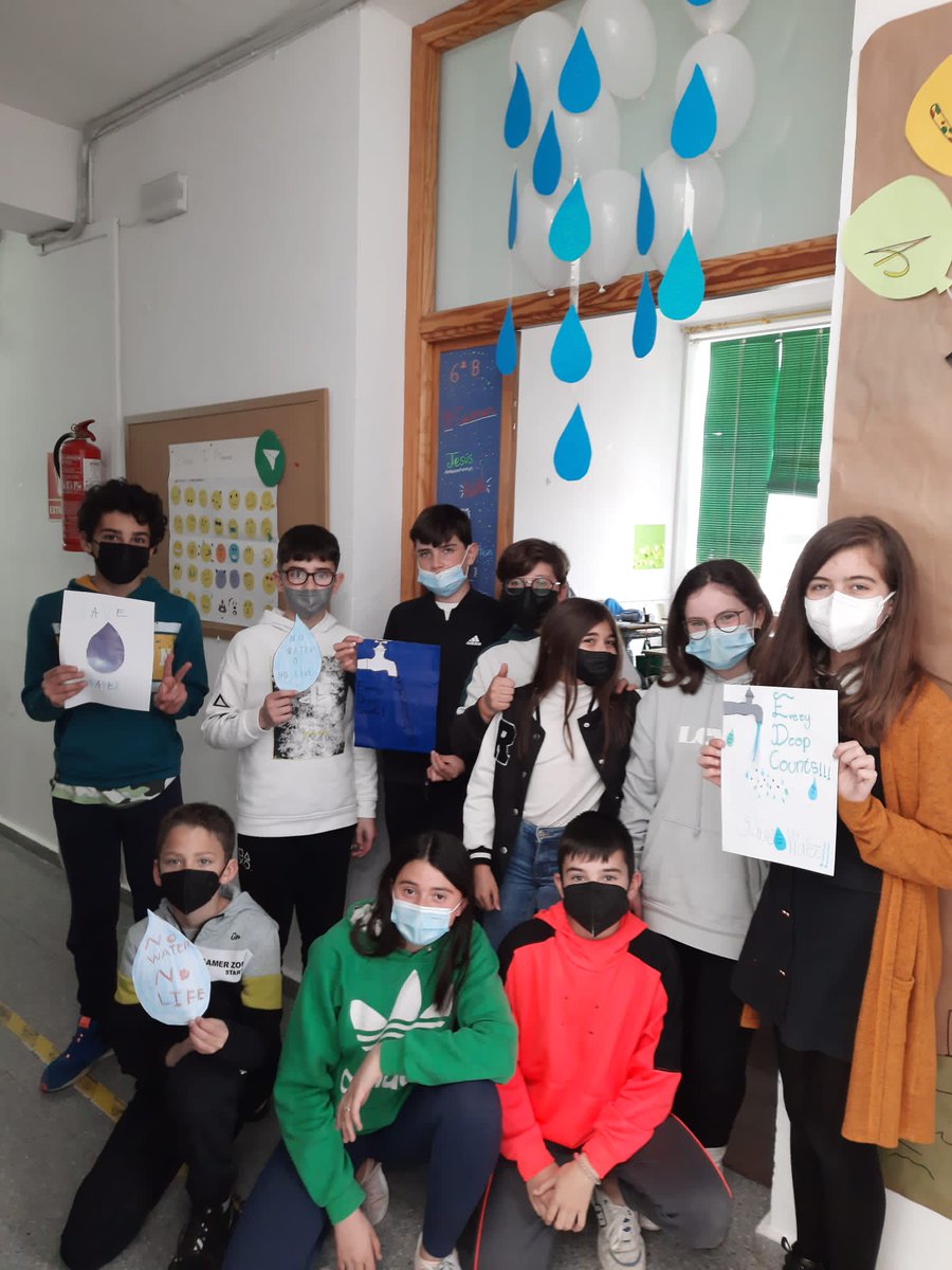 san_calasanz's tweet photo. Celebramos el día Mundial del AGUA💦💦💦 https://t.co/Tc5NaFZJmj